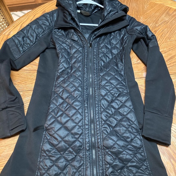 Athleta Jackets & Blazers - Athleta Puffer Coat Women's Small, Poly/Blend